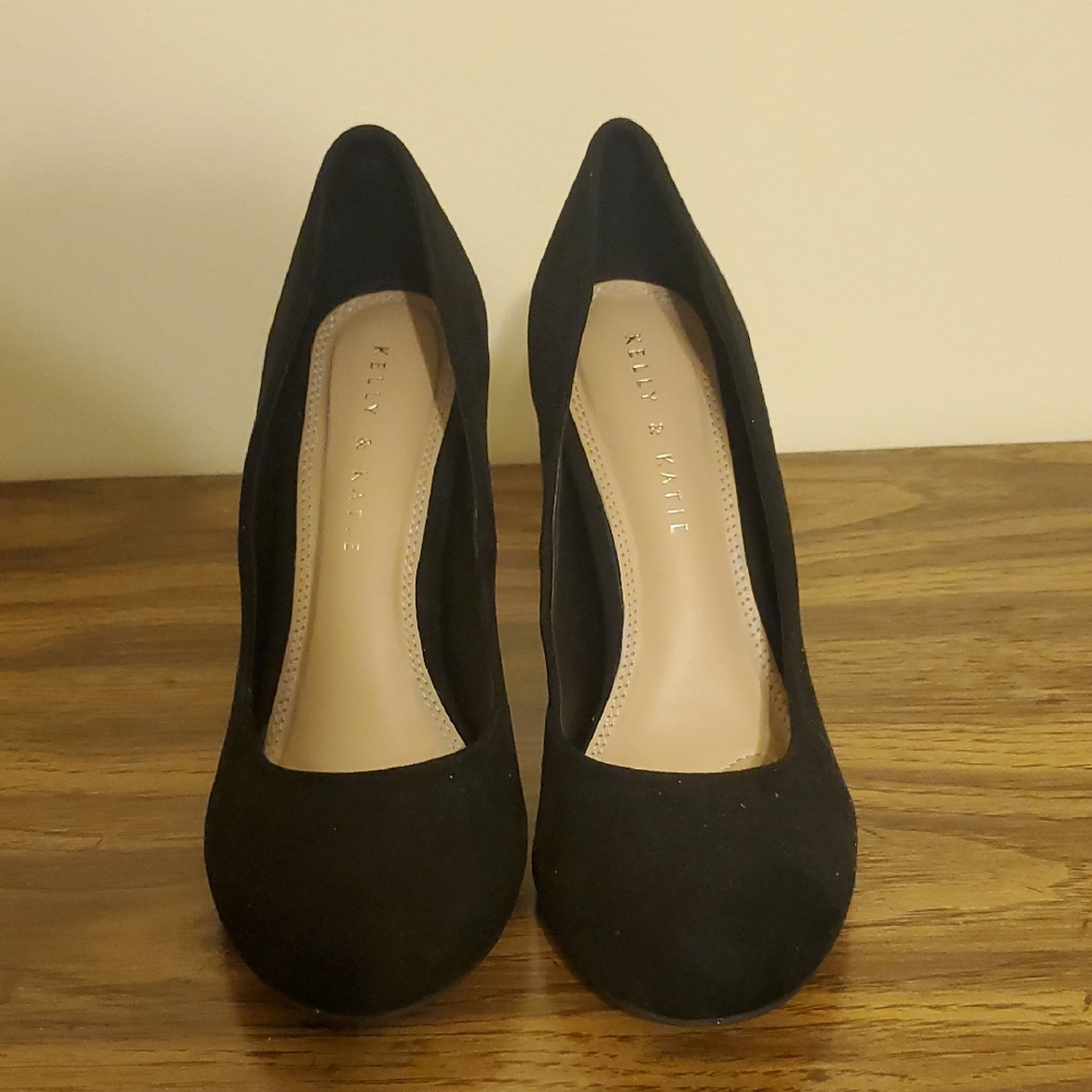 Kelly & Katie Black Women's Pumps